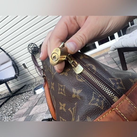 LV ALMA bag - Picture 4 of 16